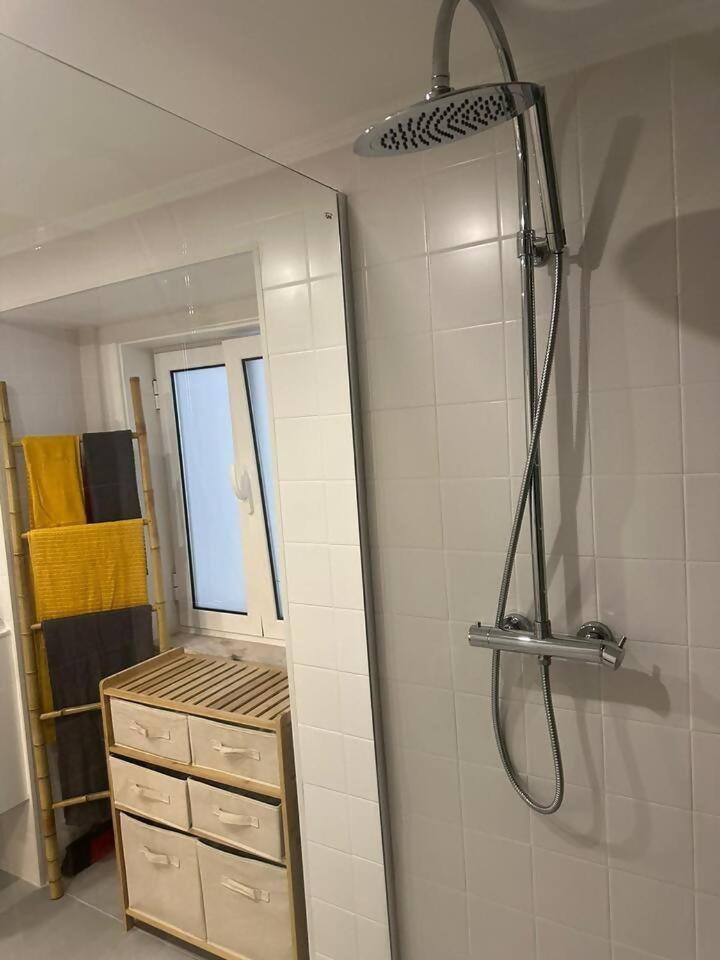 Stylish Renovated Apartment In Chiado Lisboa Exterior foto